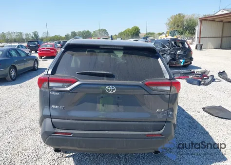 2021 Toyota Rav4 Xle из США, поврежденный, VIN 2T3W1RFV9MW115812